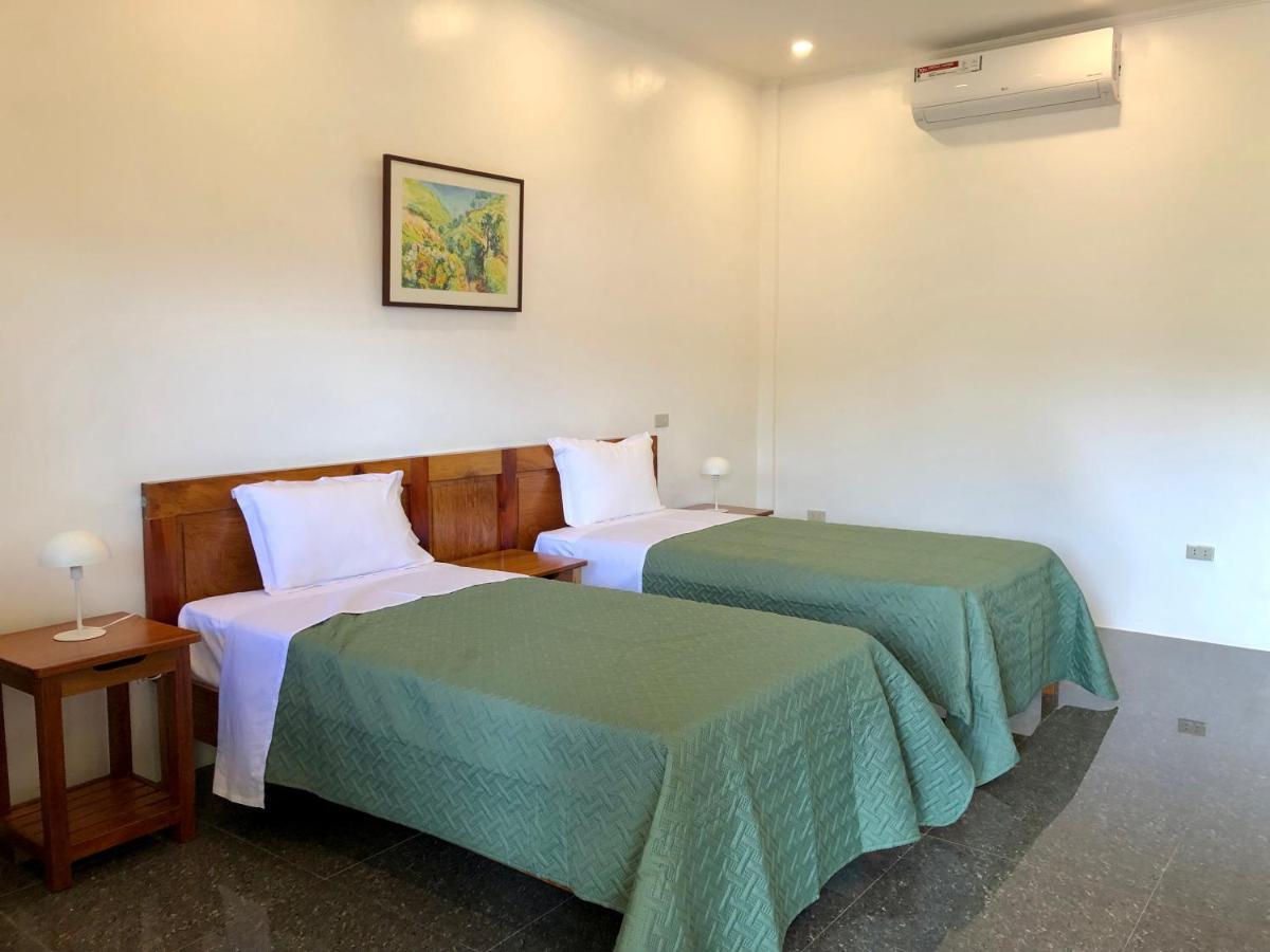Strutz Art Garden Resort Bangued Kültér fotó