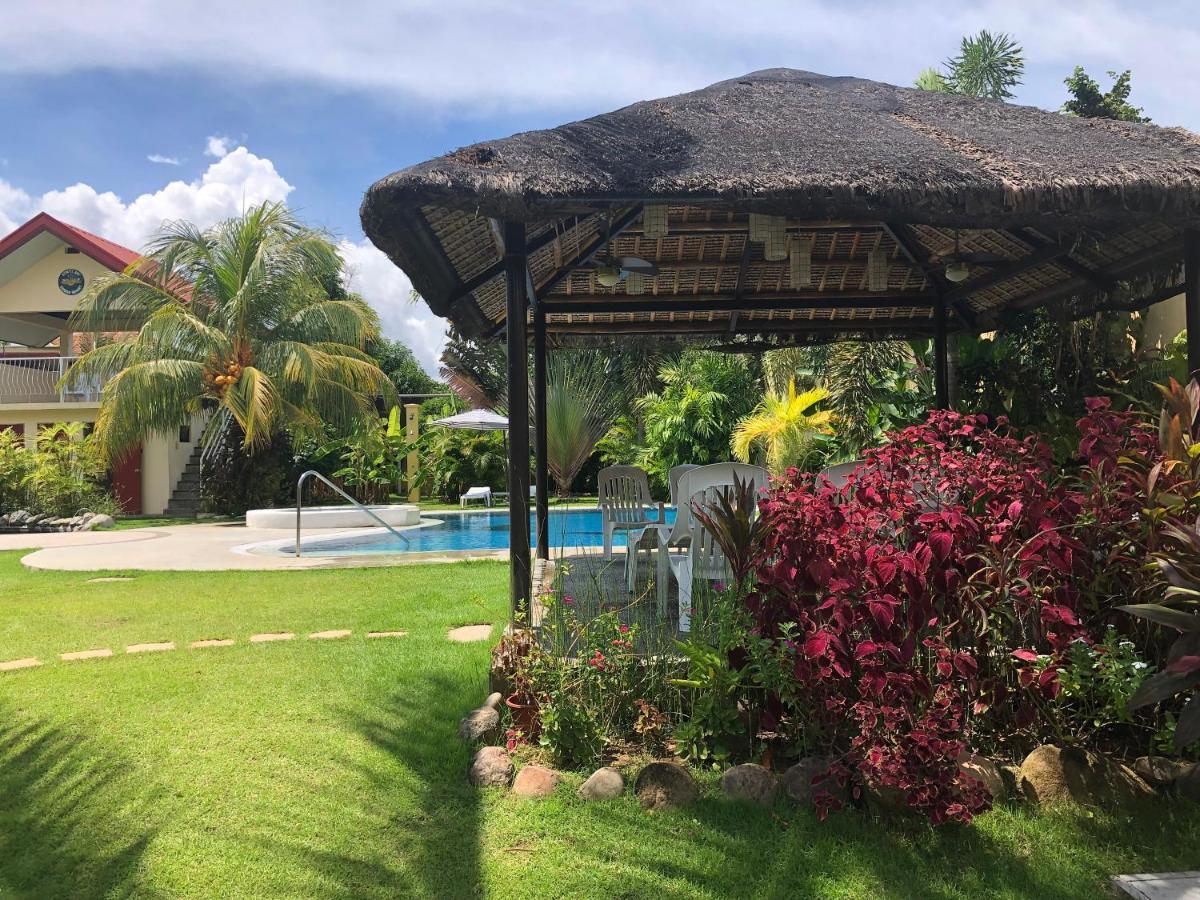 Strutz Art Garden Resort Bangued Kültér fotó