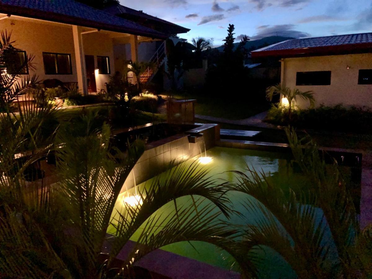 Strutz Art Garden Resort Bangued Kültér fotó
